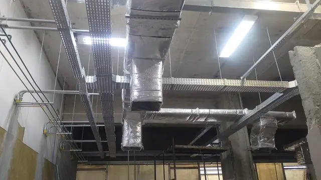 Infraestrutura elétrica e climatização predial